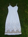 fotka Letní šaty s výšivkou